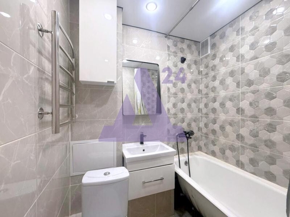 
  Продается 1-комн. квартира, 30.6 м², Антона Петрова ул, д. 63
. Фото 12.