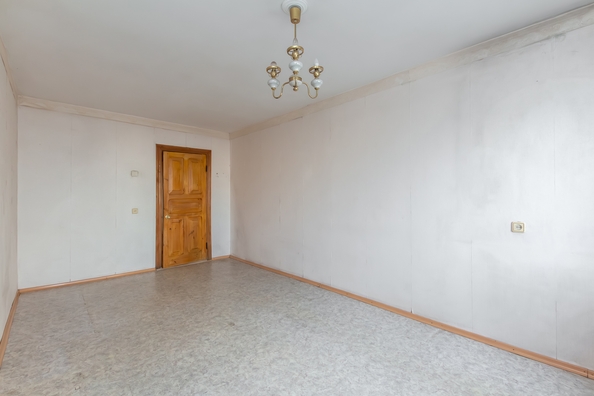 
  Продам 4-комн. квартиру 99.8 м². Фото 1.