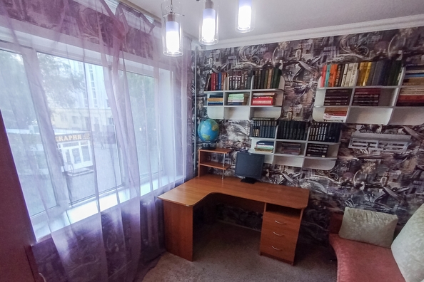 
  Продам 4-комн. квартиру 60.9 м². Фото 10.