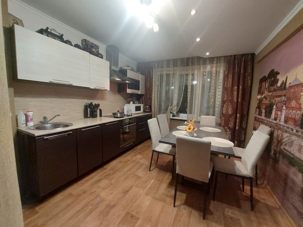 
  Продается 3-комн. квартира 72 м². Фото 1.