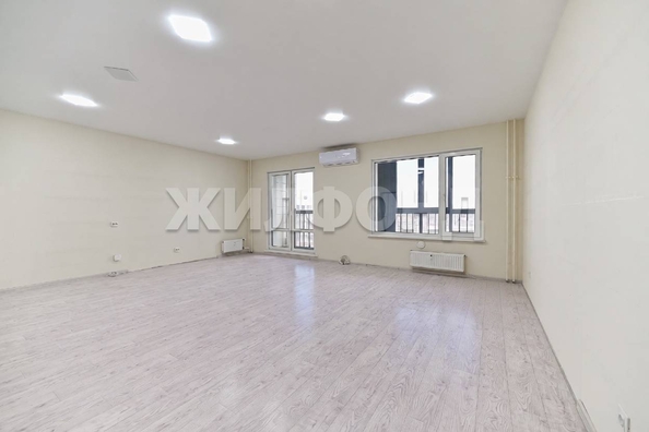 
  Продается 3-комн. квартира 82 м². Фото 1.