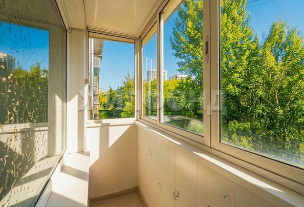 
  Продается 4-комн. квартира 60.8 м². Фото 1.