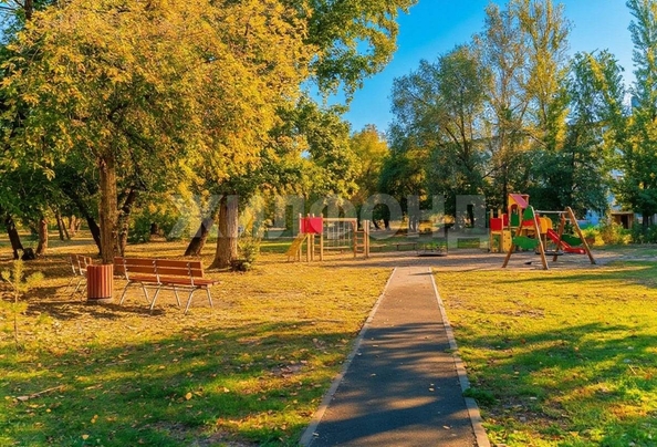 
  Продается 4-комн. квартира 60.8 м². Фото 22.