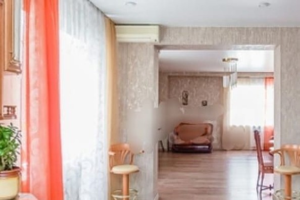 
   Продам 4-комнатную, 127.6 м², Строителей Проспект, 58

. Фото 3.