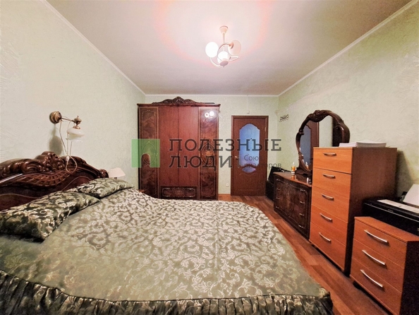 
   Продам 3-комнатную, 73 м², Дзержинского ул, 39

. Фото 2.