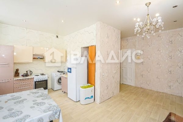 
   Продам 2-комнатную, 49.9 м², Гвардейская ул, 2

. Фото 8.