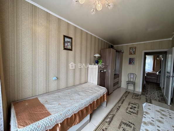 
   Продам 3-комнатную, 63.5 м², Калашникова ул, 5

. Фото 3.