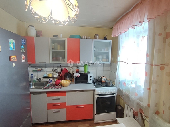 
   Продам 2-комнатную, 41.5 м², Октябрьская ул, 28

. Фото 2.