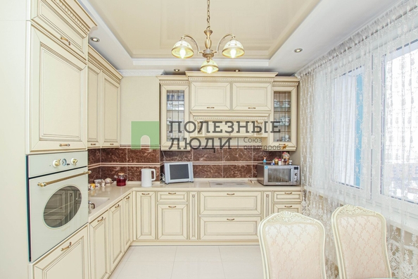 
   Продам 2-комнатную, 68 м², Хоца Намсараева ул, 2В

. Фото 7.