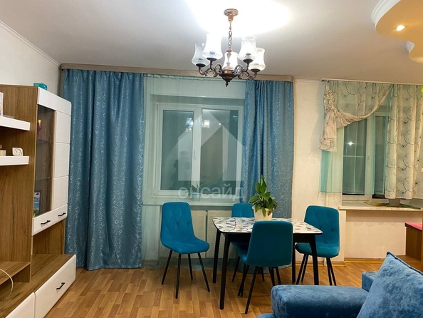 
   Продам 3-комнатную, 70.8 м², Октябрьская ул, 45

. Фото 8.