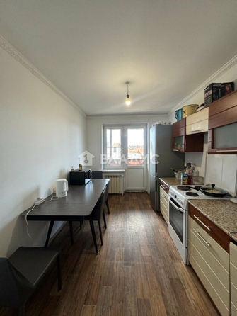 
  Продается 2-комн. квартира, 62.6 м², Тобольская ул, д. 161
. Фото 2.
