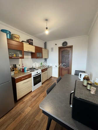 
  Продается 2-комн. квартира, 62.6 м², Тобольская ул, д. 161
. Фото 4.