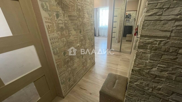 
  Продается 2-комн. квартира, 40.7 м², Родины ул, д. 5
. Фото 2.