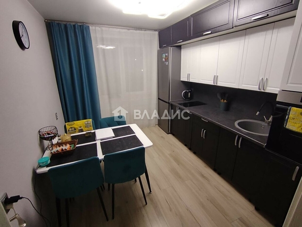 
  Продается 2-комн. квартира, 52.6 м², Балдынова ул, д. 3
. Фото 5.
