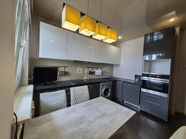 
  Продам 1-комн. квартиру 50.2 м². Фото 13.
