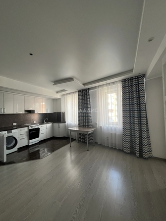 
  Продам 2-комн. квартиру 58.8 м². Фото 2.