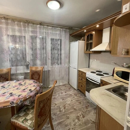 
  Продам 4-комн. квартиру 70.3 м². Фото 2.