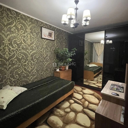 
  Продам 4-комн. квартиру 70.3 м². Фото 8.