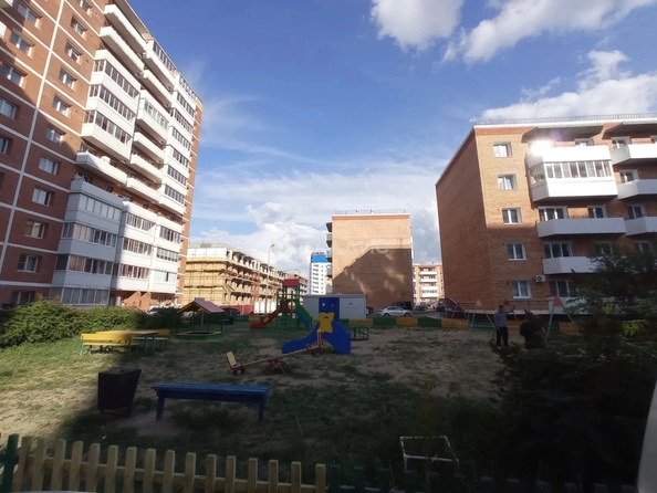 
  Продам 3-комн. квартиру 56.9 м². Фото 24.