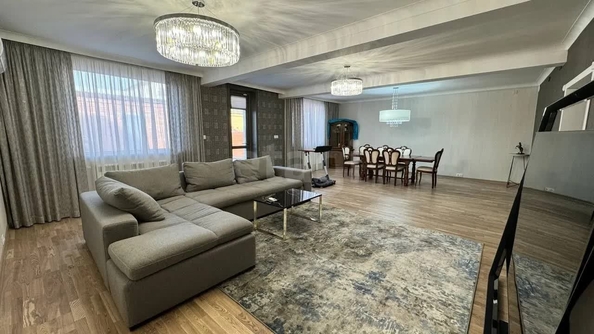 
  Продается дом 291.2 м². Фото 2.