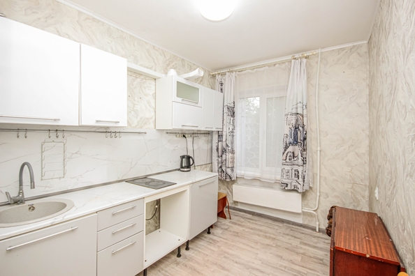 
  Продается 3-комн. квартира 60.8 м². Фото 1.