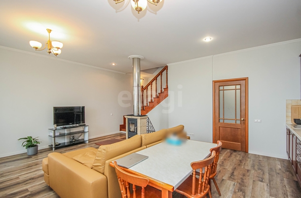 
  Продается 4-комн. квартира 215.1 м². Фото 5.