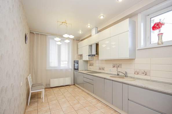 
  Продается 3-комн. квартира 76.4 м². Фото 1.