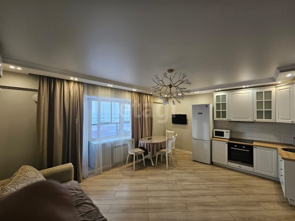 
  Продается студия 38 м². Фото 1.