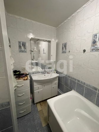 
  Продается 4-комн. квартира 70.3 м². Фото 11.