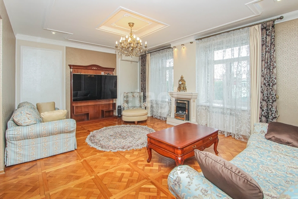 
  Продается 4-комн. квартира 244.6 м². Фото 1.