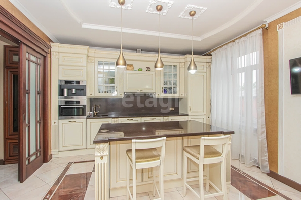 
  Продается 4-комн. квартира 244.6 м². Фото 7.