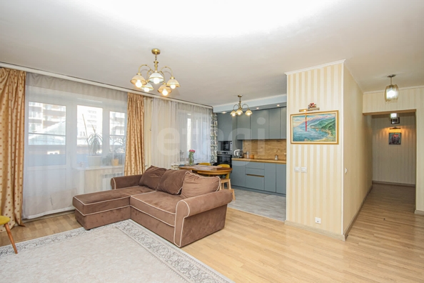 
  Продается 4-комн. квартира 80.8 м². Фото 1.