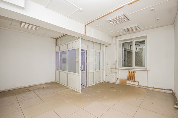 
  Продается торговая площадь 200 м². Фото 4.