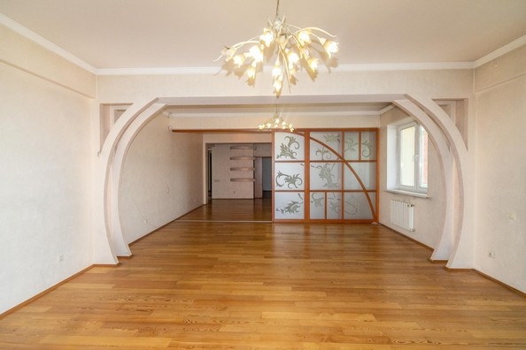 
   Продам 4-комнатную, 253 м², Александра Невского ул, 2

. Фото 16.