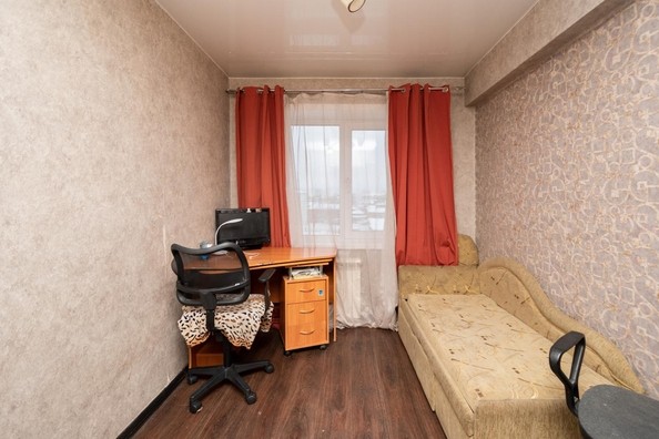
   Продам 2-комнатную, 42 м², Володарского ул, 9

. Фото 3.