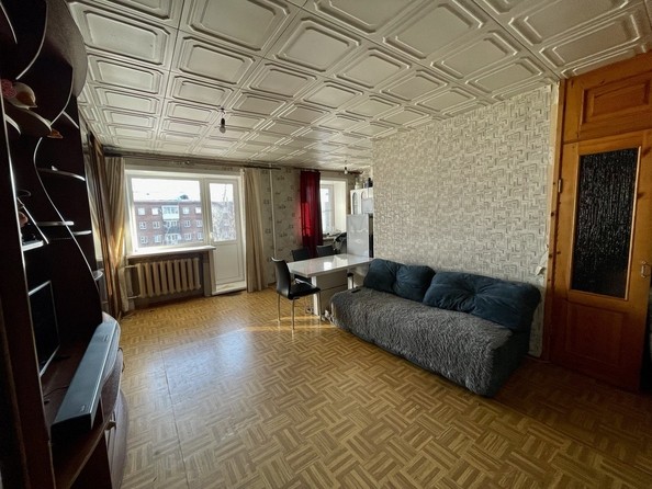 
   Продам 2-комнатную, 42 м², Иосифа Уткина ул, 6

. Фото 2.