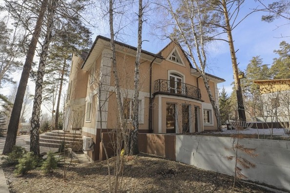 
   Продам дом, 698 м², Маркова

. Фото 4.