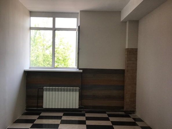 
   Сдам помещение свободного назначения, 15 м², Трактовая ул, 9г

. Фото 1.