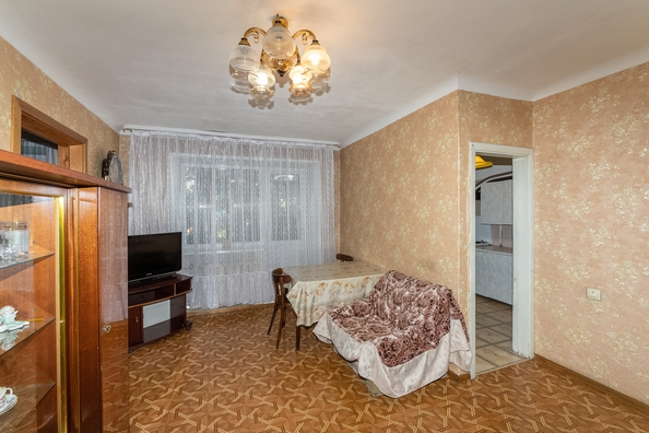 
   Продам 3-комнатную, 54 м², Авиастроителей ул, 16

. Фото 5.