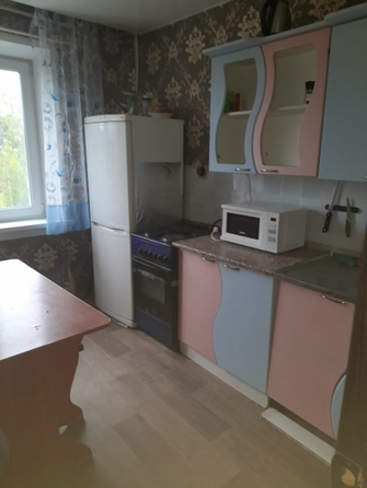 
   Продам 3-комнатную, 63 м², Белградская ул, 15

. Фото 2.