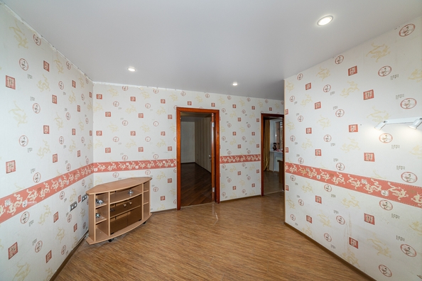 
   Продам 2-комнатную, 61 м², Байкальская ул, 244/1

. Фото 11.