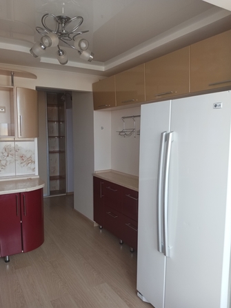 
   Продам 4-комнатную, 80.2 м², Мечтателей ул, 27

. Фото 17.