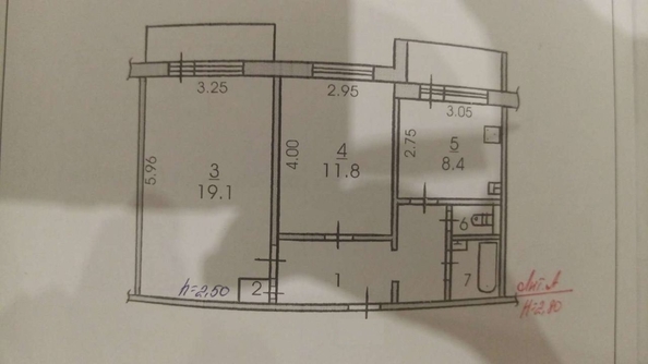 
   Продам 2-комнатную, 52 м², Героев Труда ул, 35

. Фото 2.