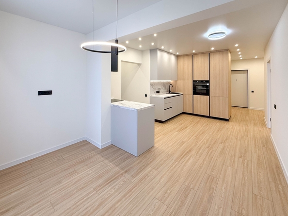 
   Продам 4-комнатную, 87.6 м², Култукская ул, 16

. Фото 3.