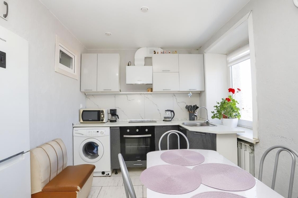
  Продается 3-комн. квартира, 55 м², Красных Мадьяр ул, д. 133
. Фото 2.