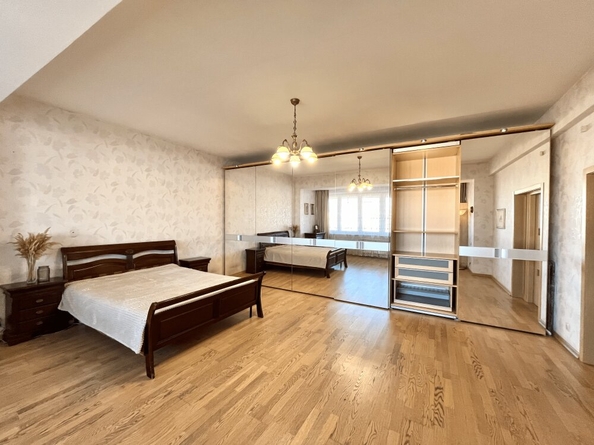 
  Продается 3-комн. квартира, 159 м², Гагарина б-р, д. 68В
. Фото 13.