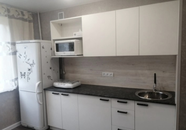 
  Продается 1-комн. квартира, 33 м², 219 кв-л, д. 1
. Фото 2.