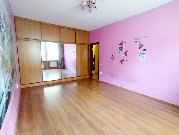 
  Продается 3-комн. квартира, 77 м², 80 кв-л, д. 6
. Фото 4.