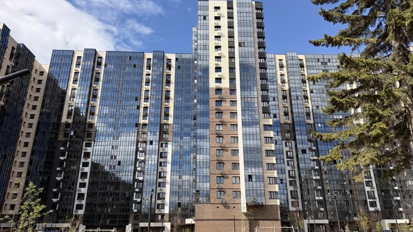 
  Продается 1-комн. квартира 44 м², в ЖК Семья, 3 очередь, б/с 6. Фото 1.