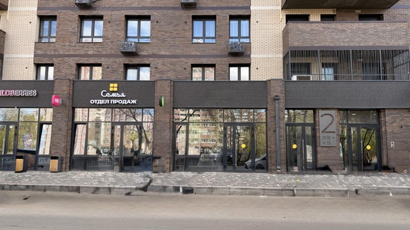 
  Продается 1-комн. квартира 44 м², в ЖК Семья, 3 очередь, б/с 6. Фото 31.